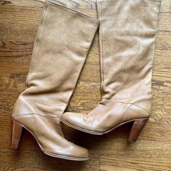 Vintage 1970s Frye Leather Boots Pleated Crissie Style size 9 Beige Tan Neutral - Picture 3 of 10